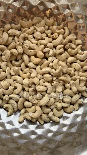 Process Cashew W320