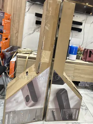 Authentic Black Electric S80cb Samsung 3.1.2ch Soundbar
