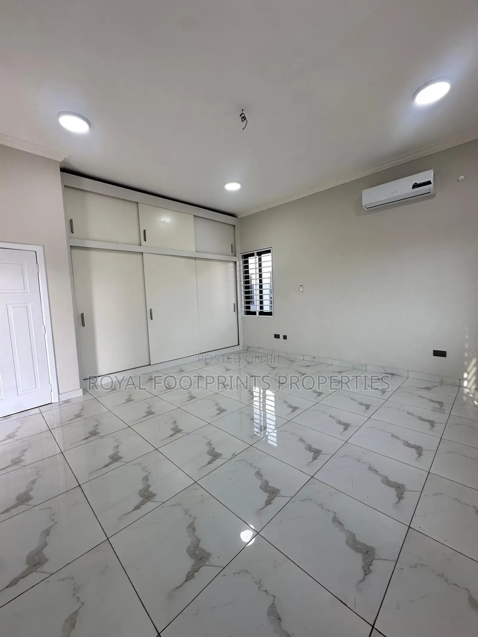 Furnished 4bdrm House in Royal Footprints, East Legon for sale