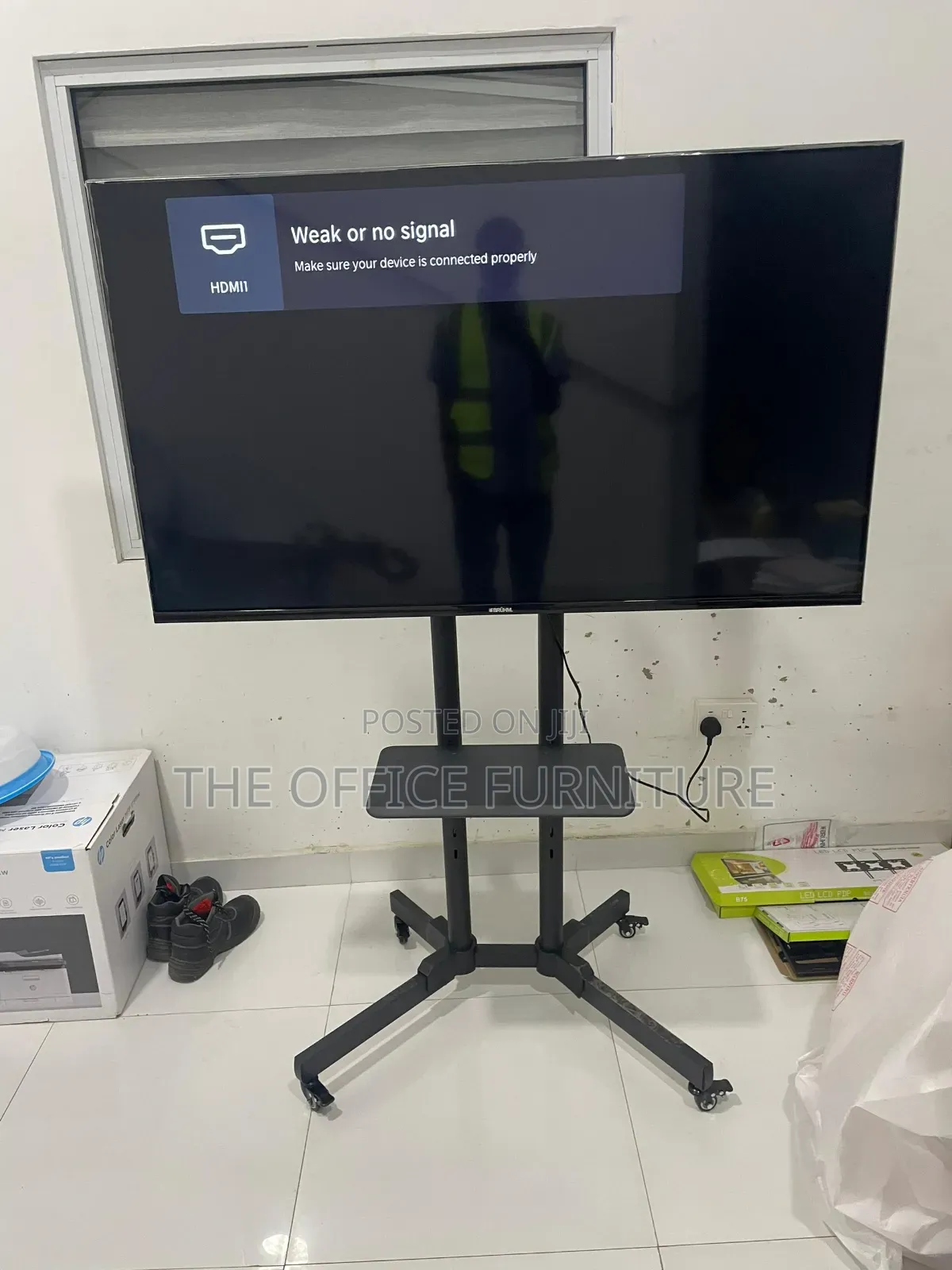 Metal Tv Stand [32' To 65'']
