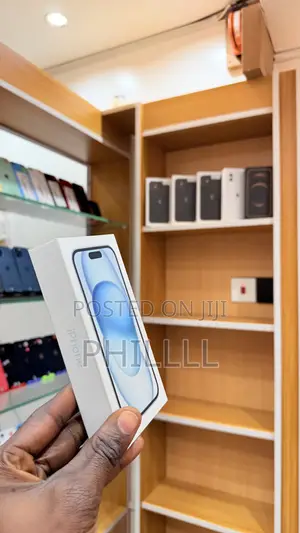 New Apple iPhone 15 128 GB Blue