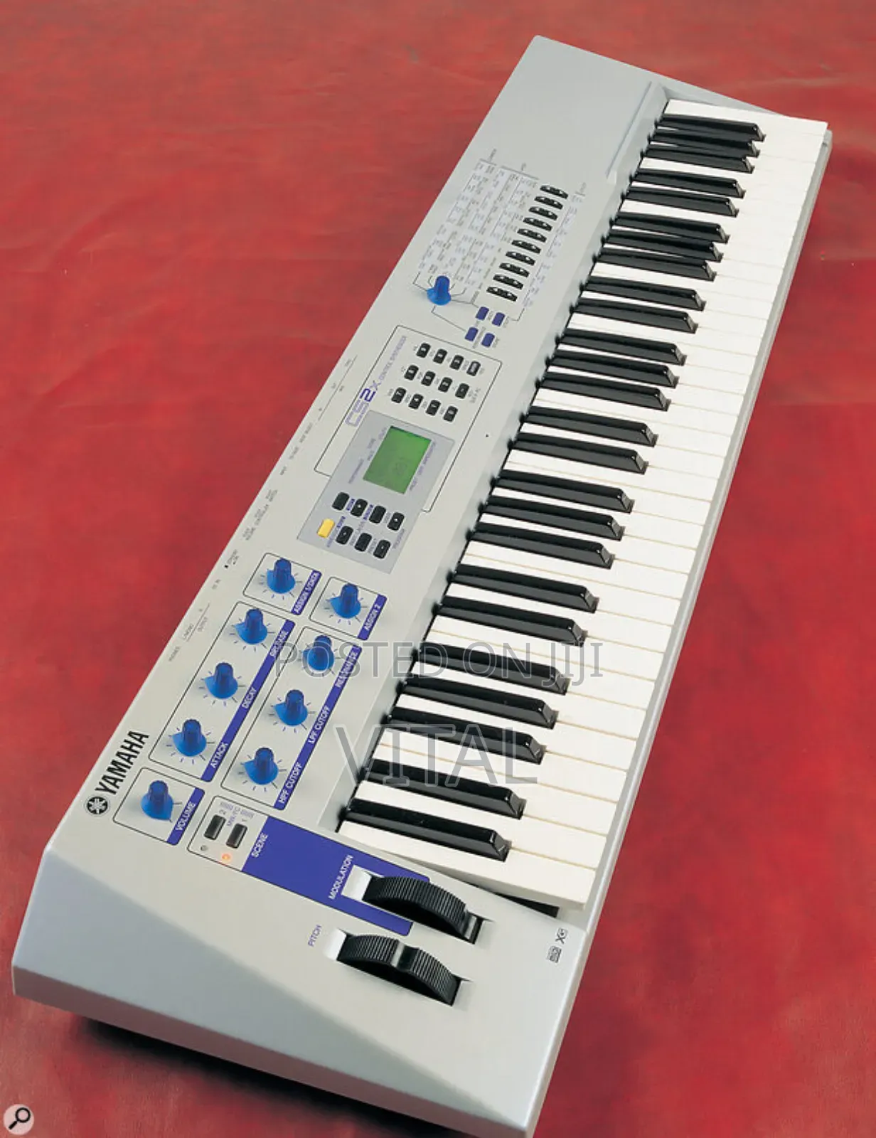 Yamaha Cs2x /Synthesizer
