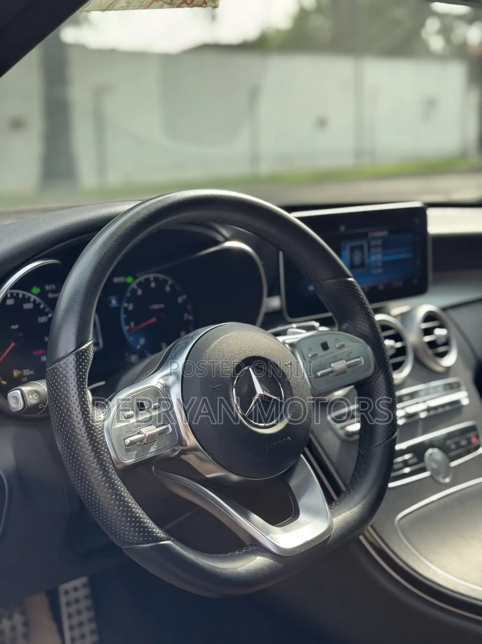 Mercedes-Benz C300 2020 Black