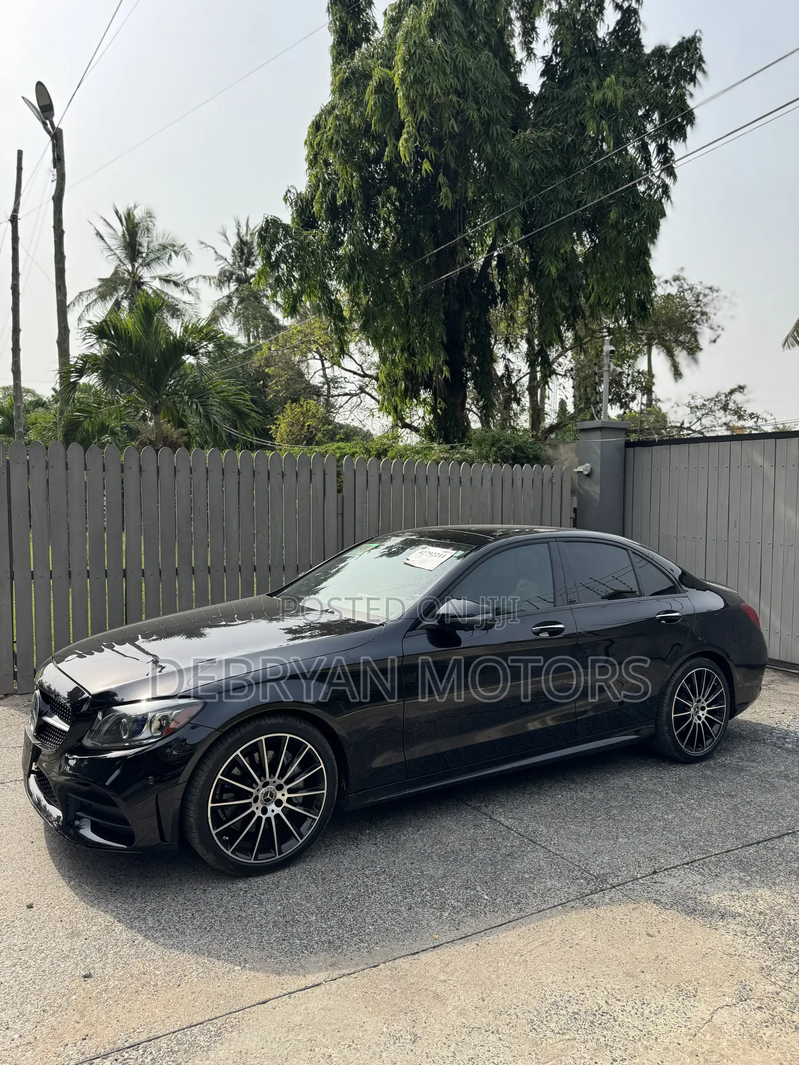 Mercedes-Benz C300 2020 Black