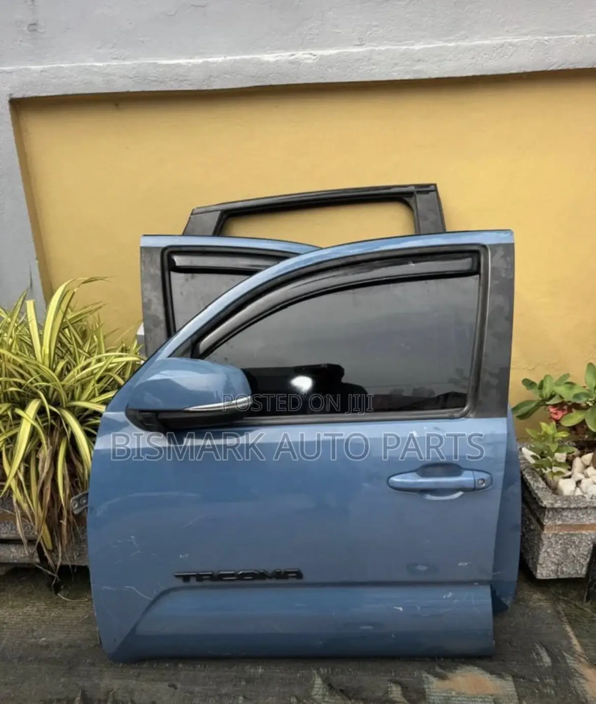 Toyota Tacoma 2018-2019-2020-2021-2021-2022-2023 Door Complete