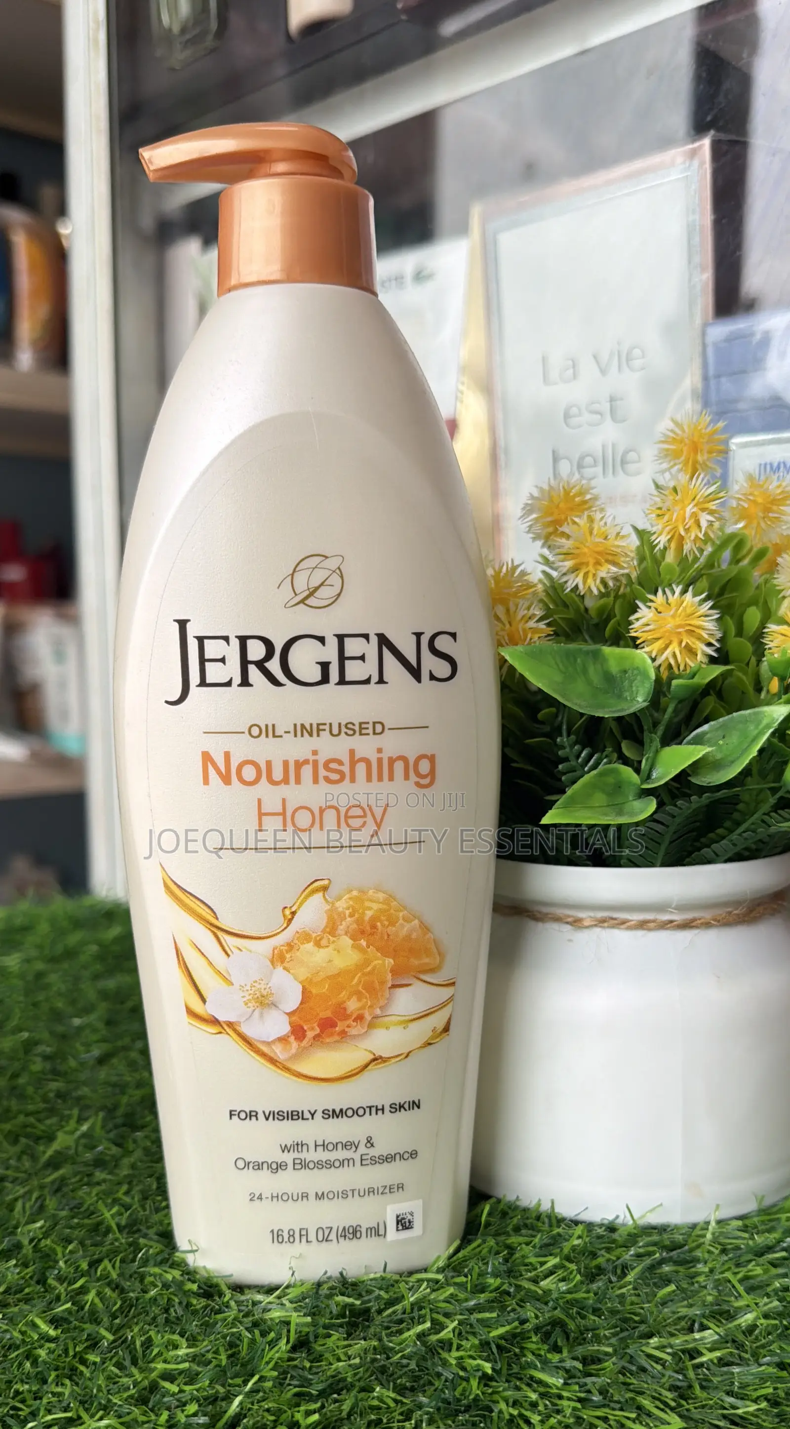 Jergens 24 Hour Moisturizer 496ml