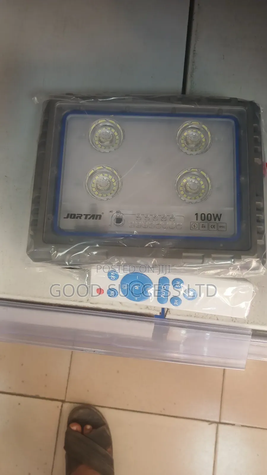 100w Solar Flood Light