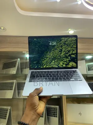 Laptop Apple MacBook Pro 2022 M2 8GB Intel Core M2 SSD 256GB