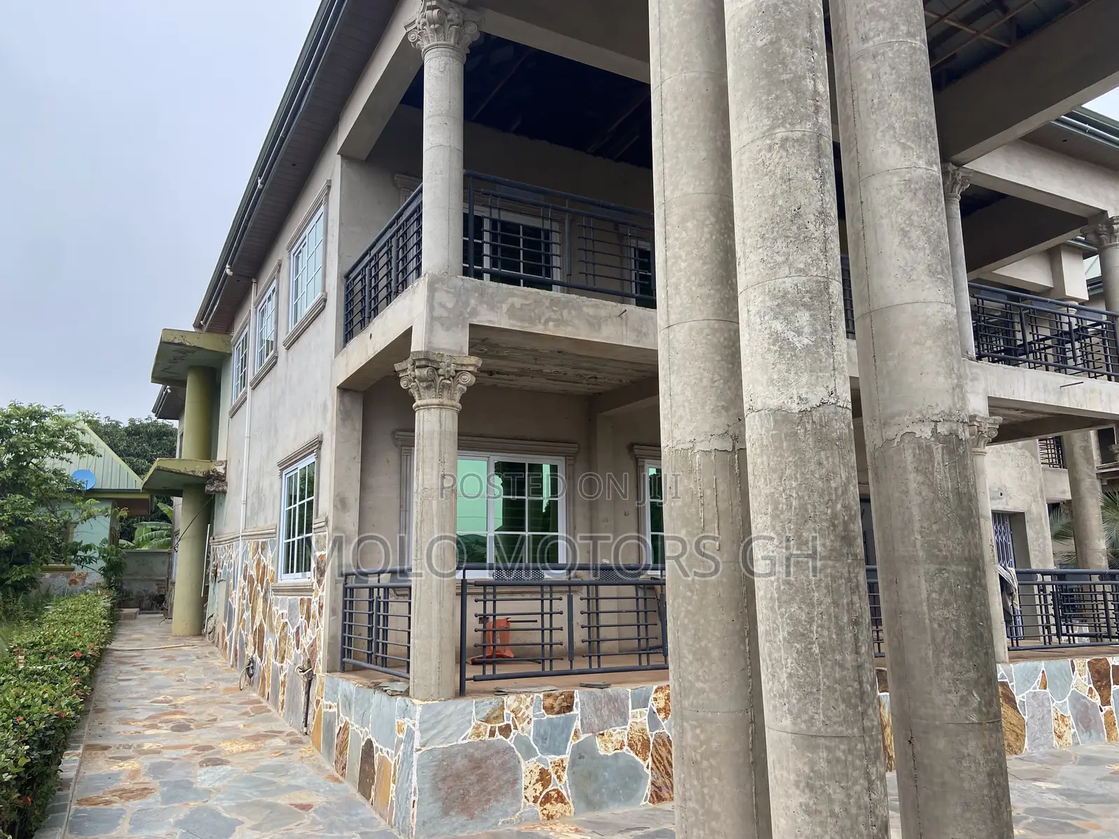 6bdrm House in Kumasi Metropolitan for sale