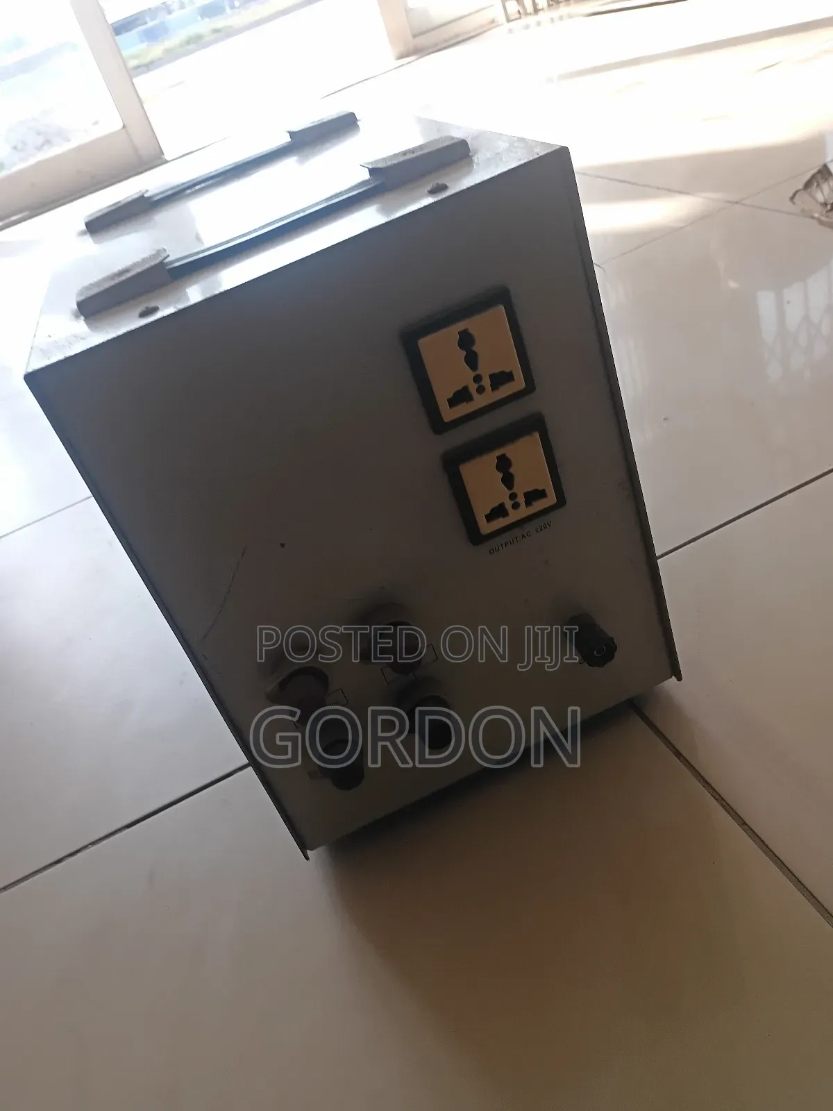 Stabilizer Avr-3000b