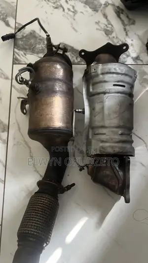 2020-2022 GLC 300 Gle 350 Mercedes Benz Catalytic Converter