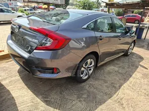 Honda Civic 2018 Gray