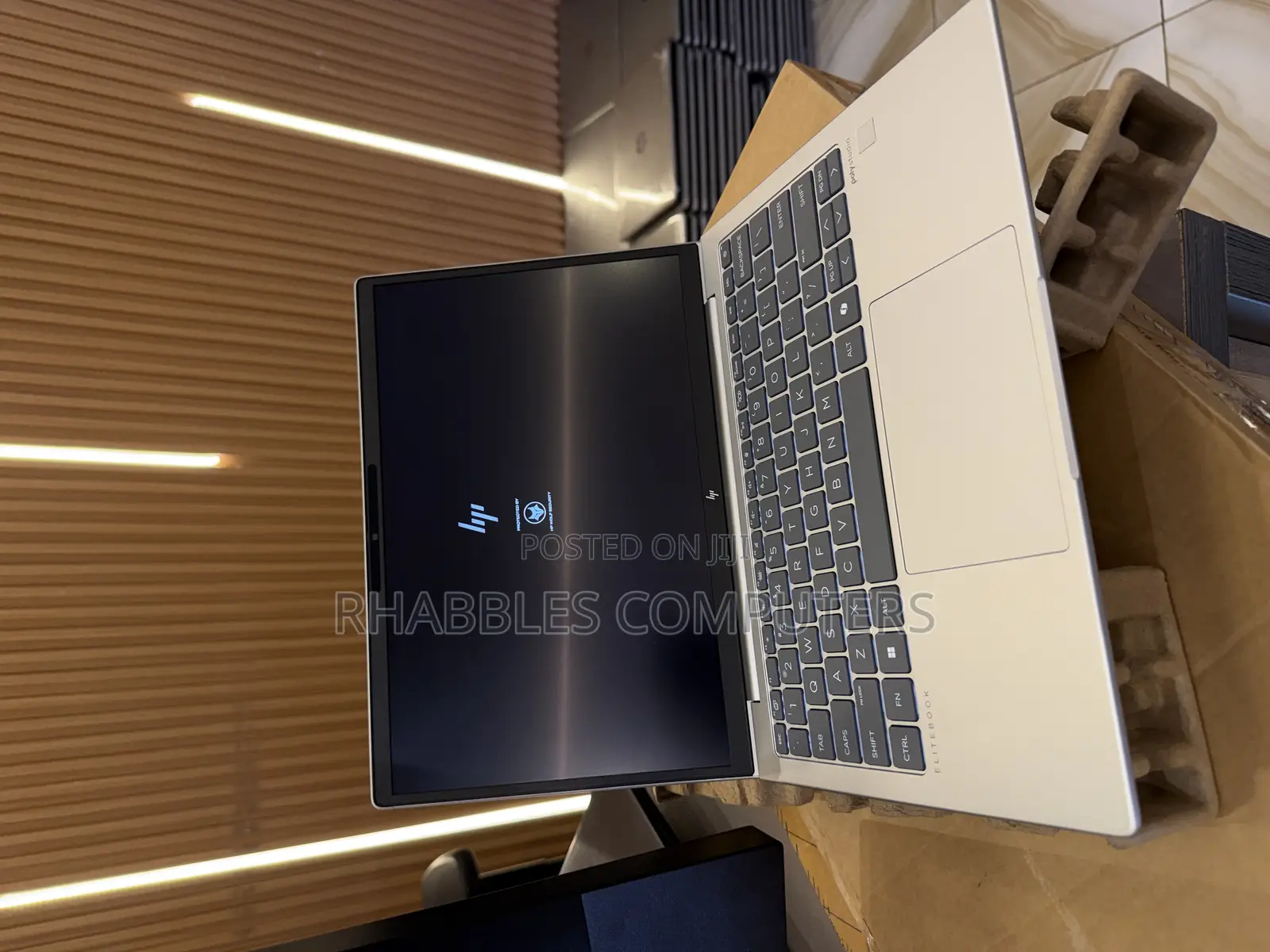 New Laptop HP 32GB Intel Core Ultra 7 SSD 1T