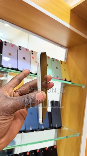 Apple iPhone XR 64 GB White
