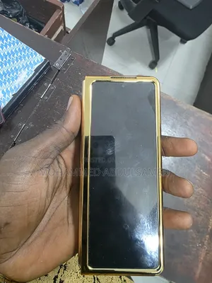 Samsung Galaxy Z Fold 3 256 GB Gold