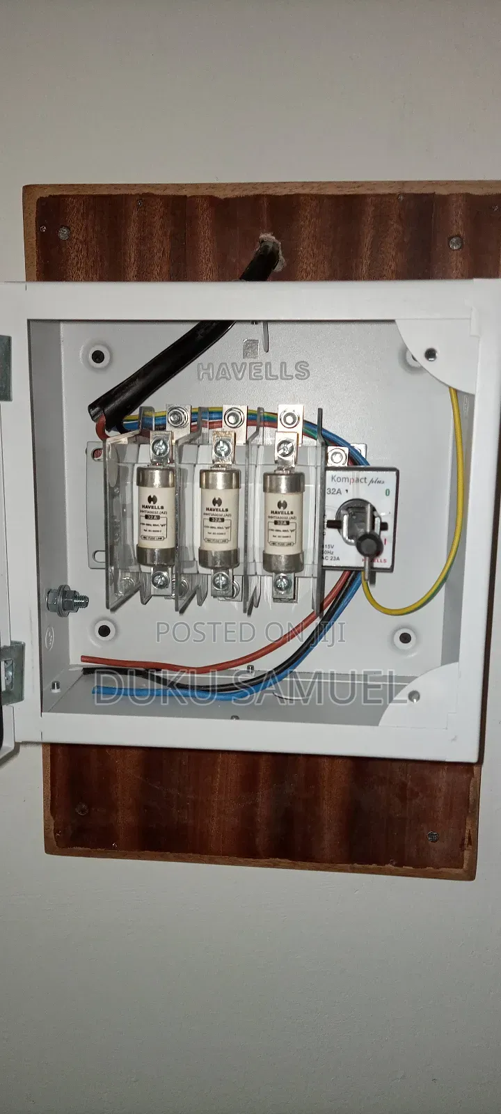 Certified Electrician Available 24/7
