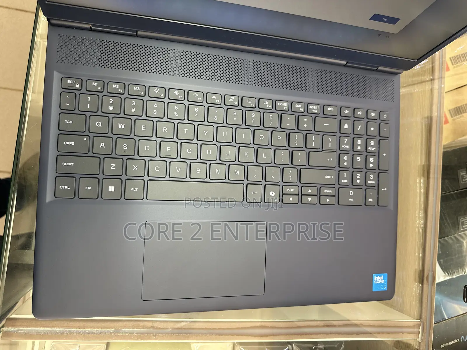 New Laptop Dell Alienware 16 Aurora 32GB Intel Core 7 SSD 1T