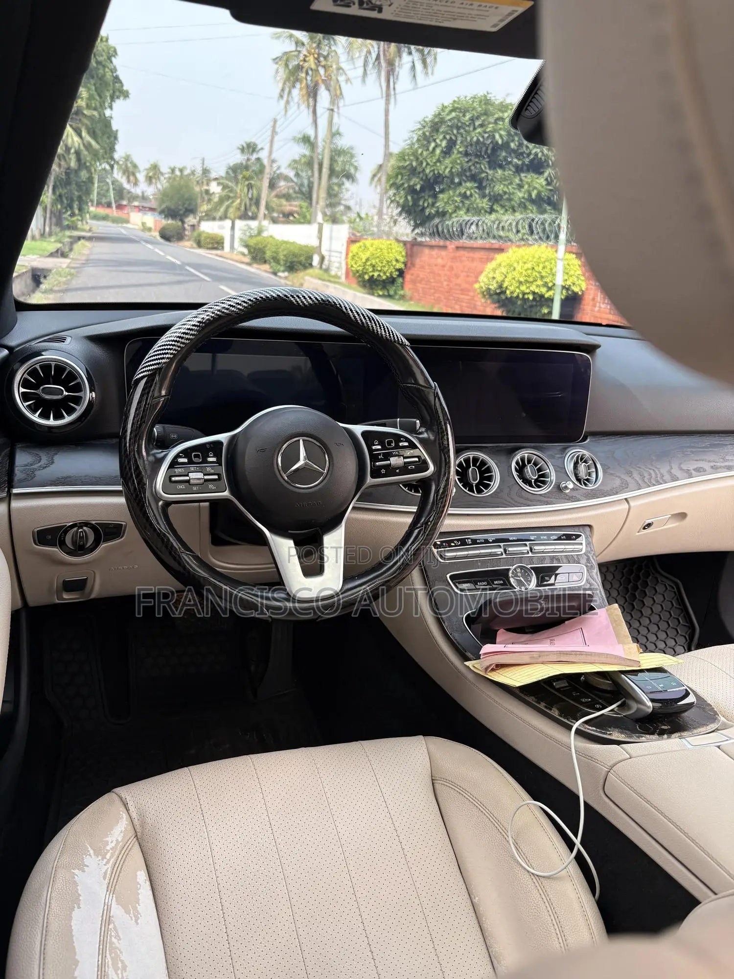 Mercedes-Benz E300 2019 Blue