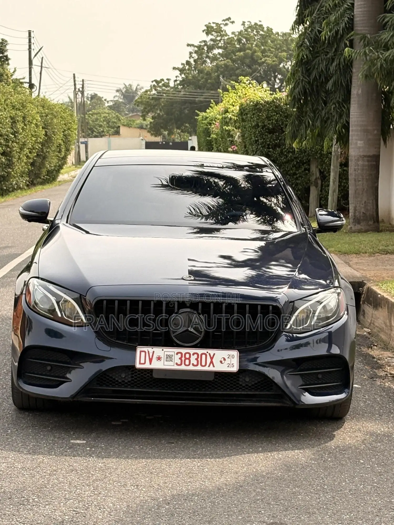 Mercedes-Benz E300 2019 Blue