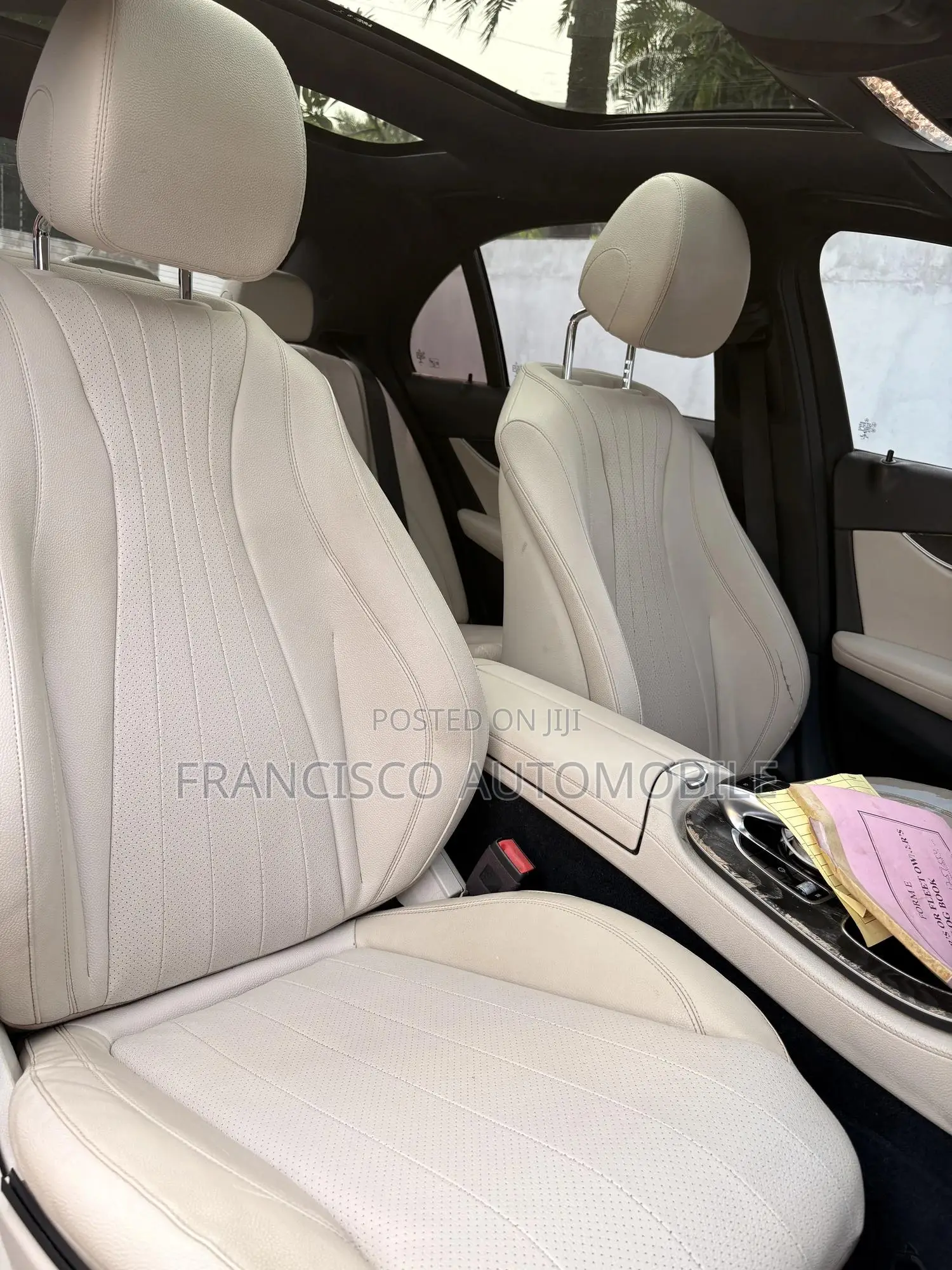 Mercedes-Benz E300 2019 Blue