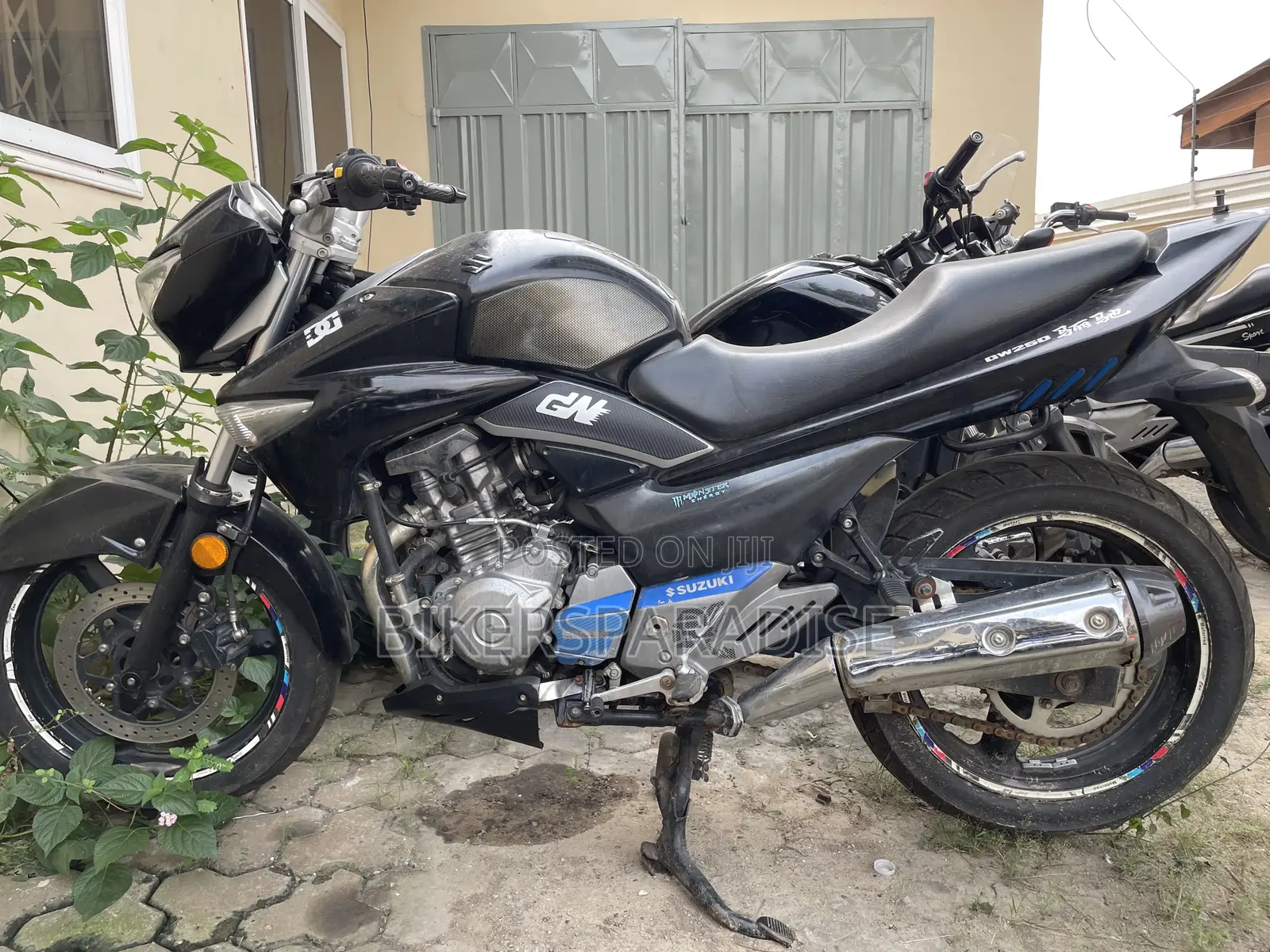 Suzuki 2018 Black
