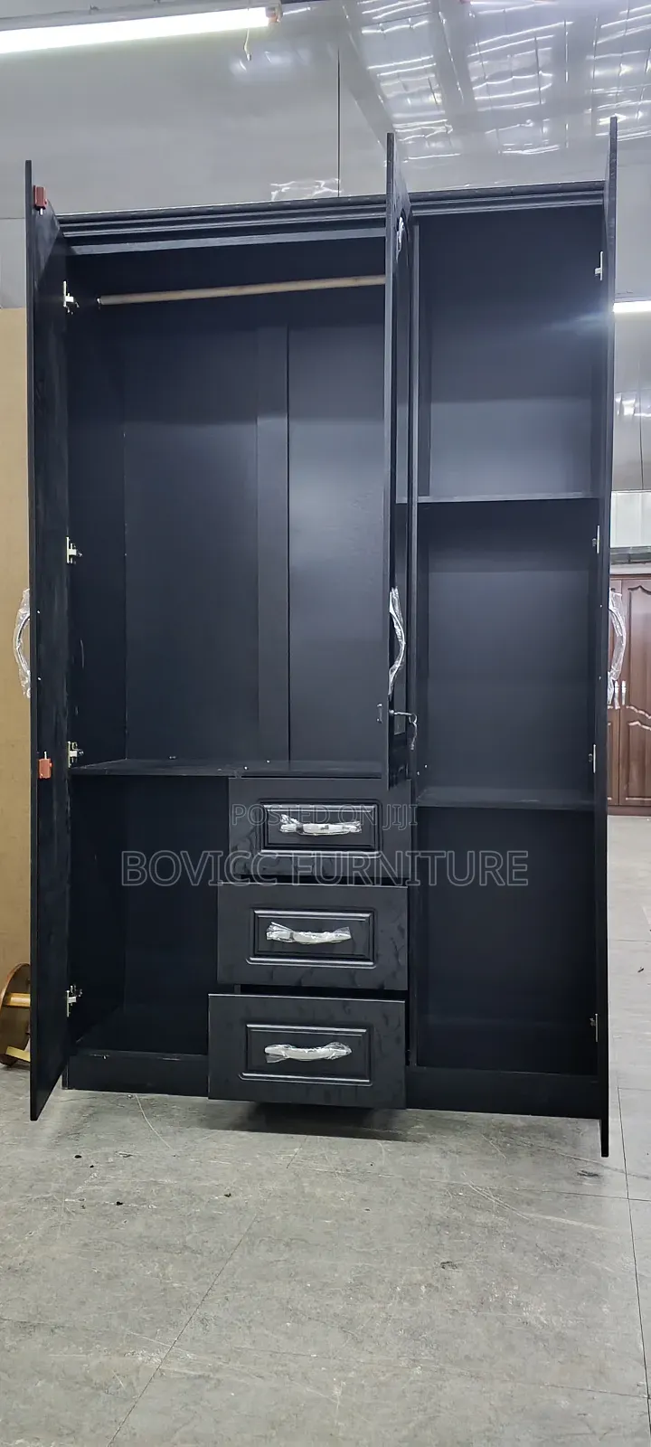 Quality 3 Door Wardrobe