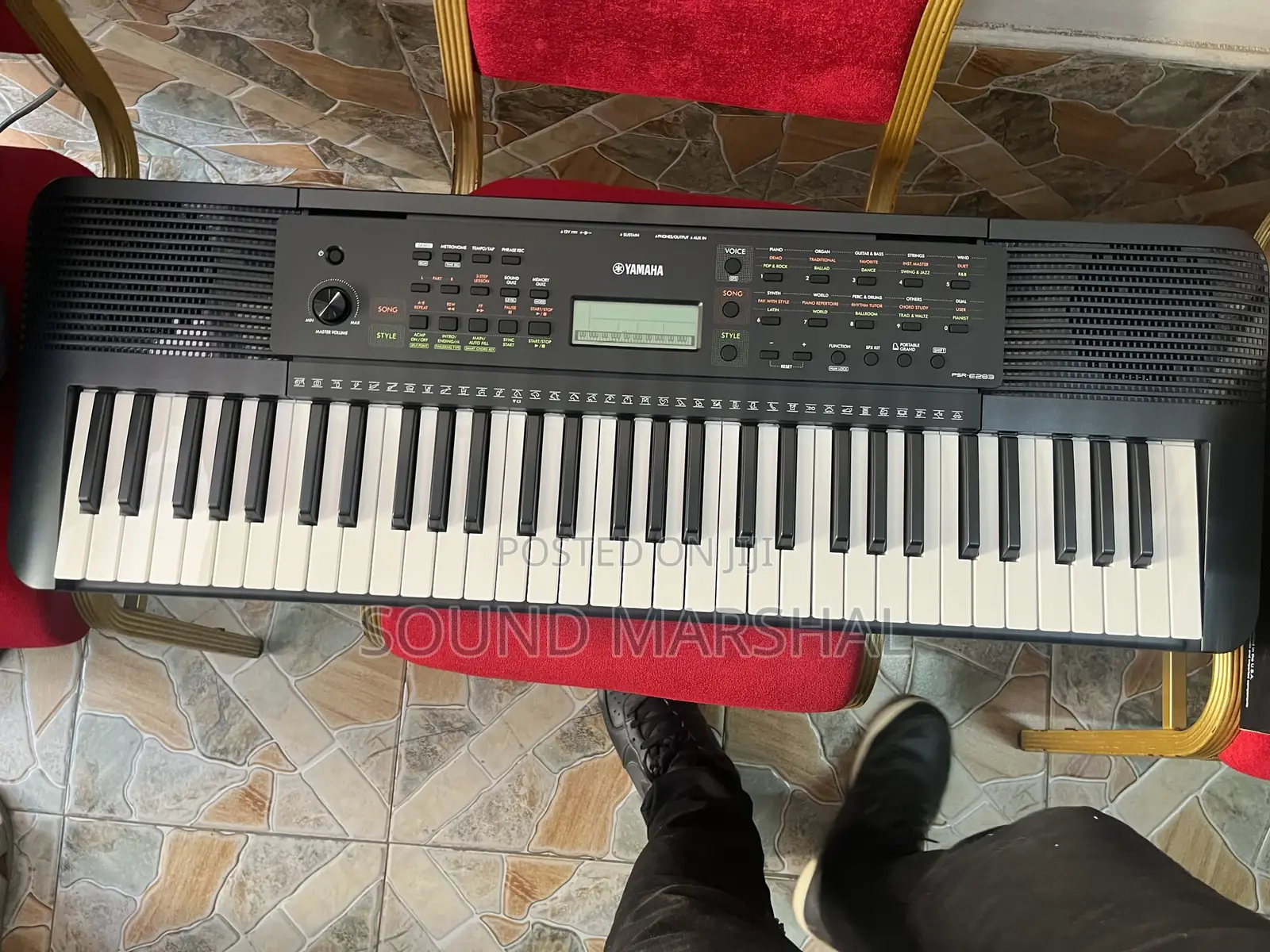 Yamaha PSR- E283 Keyboard