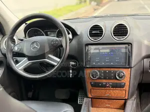 Mercedes-Benz M Class ML350 AWD 4MATIC 2009 White