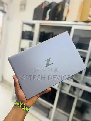 Laptop HP ZBook Firefly 14 G7 32GB Intel Core I7 SSD 512GB