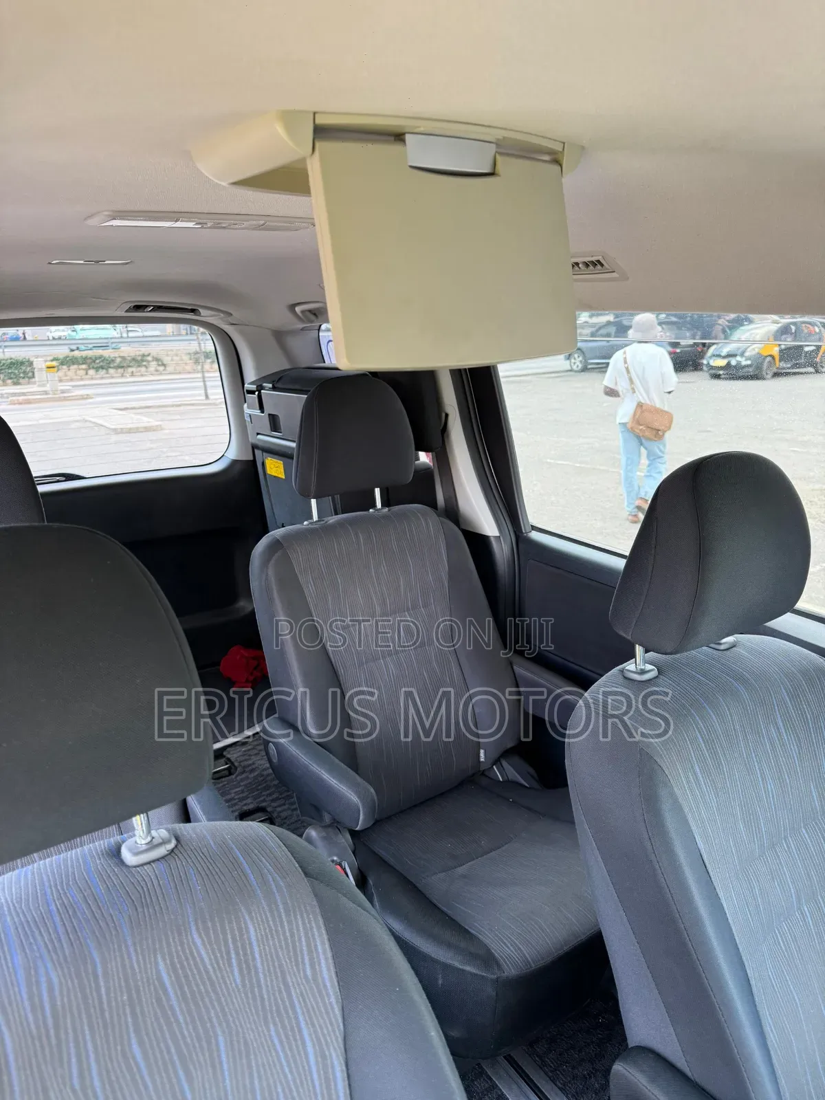 Toyota Voxy 2012 Gray