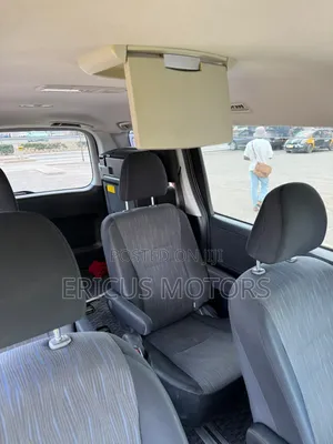 Toyota Voxy 2012 Gray