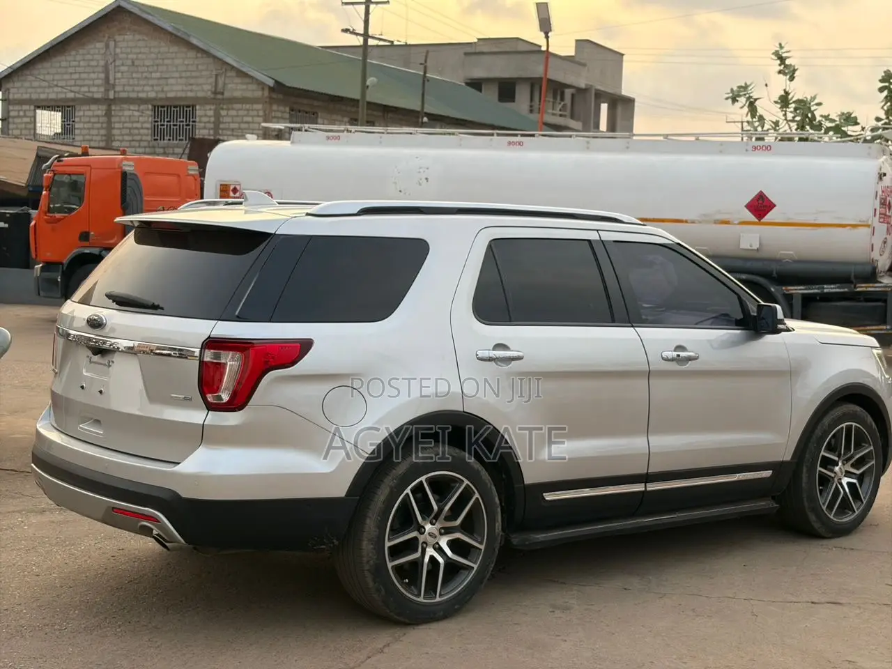 Ford Explorer Limited 4dr SUV (3.5L 6cyl 6A) 2016 Silver