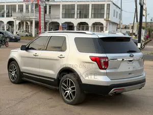 Ford Explorer Limited 4dr SUV (3.5L 6cyl 6A) 2016 Silver