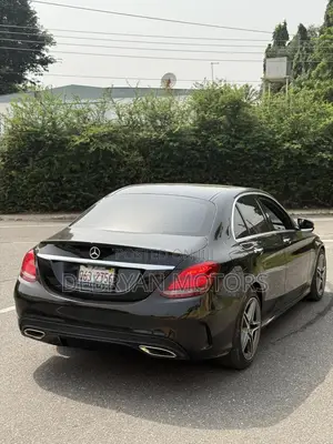 Mercedes-Benz C300 Sport 4Matic Sedan AWD (2.0L 4cyll 7A) 2016 Black