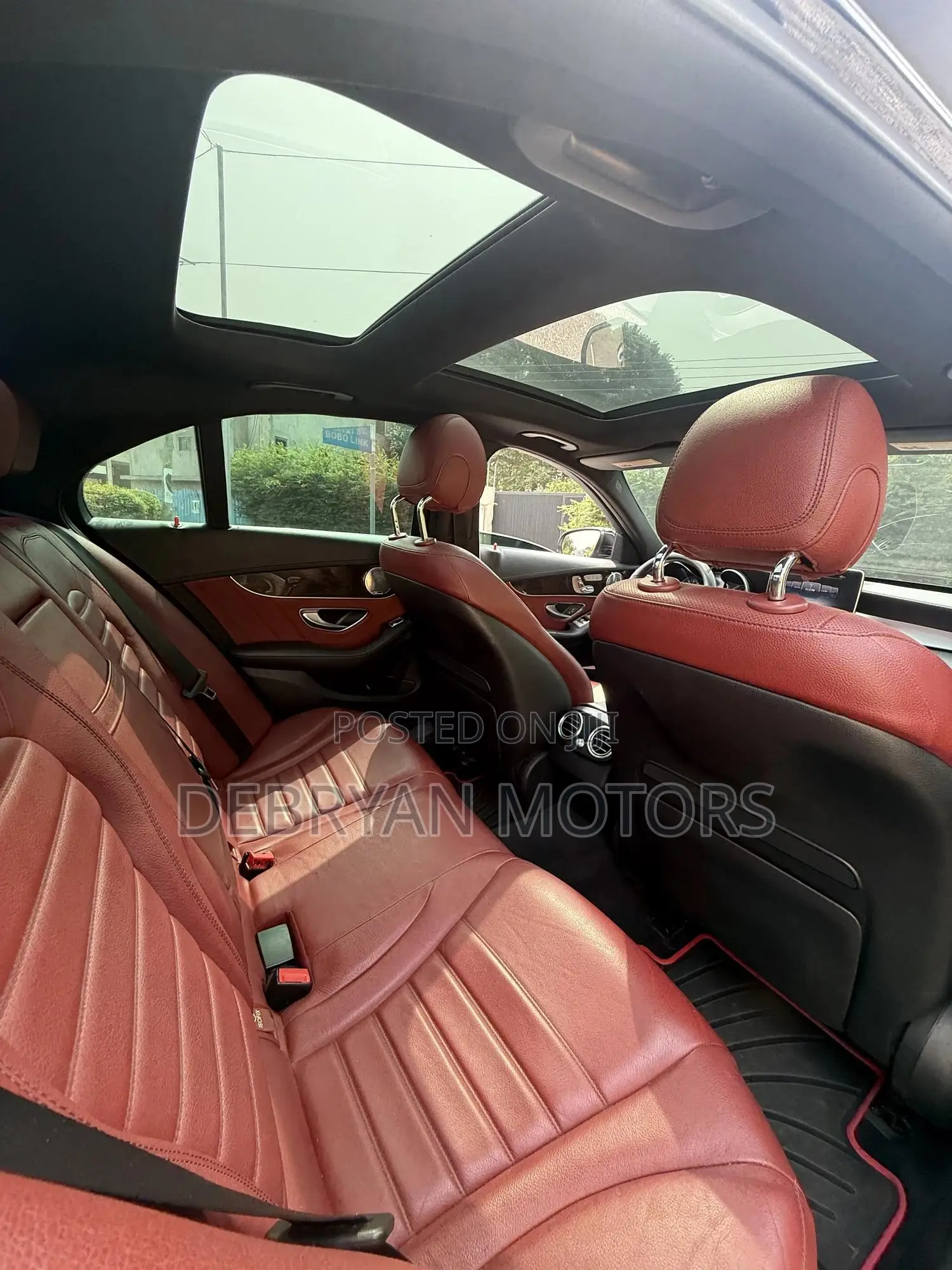 Mercedes-Benz C300 Sport 4Matic Sedan AWD (2.0L 4cyll 7A) 2016 Black
