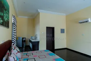 Furnished 3bdrm Apartment in Ridge for sale