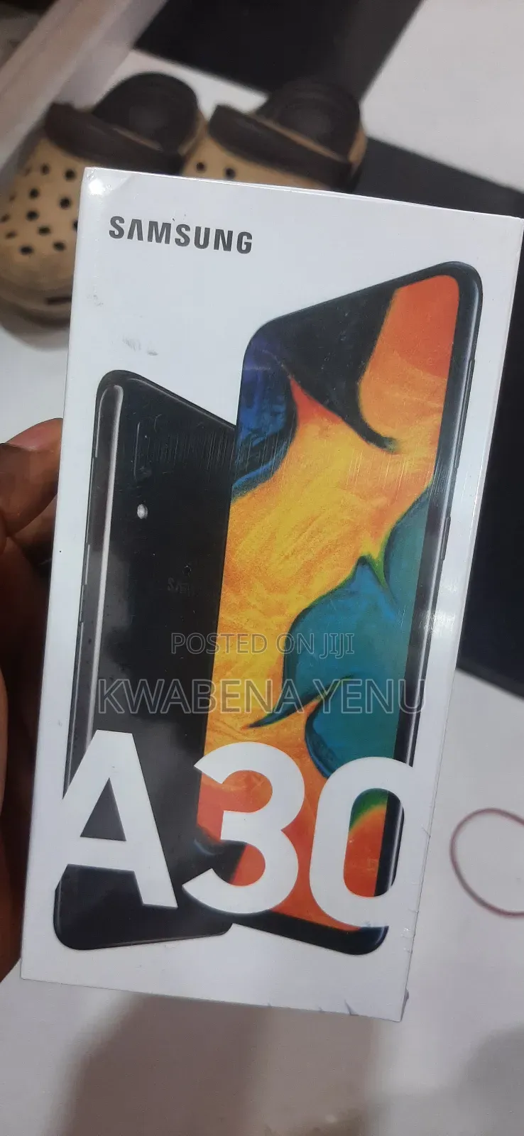 New Samsung Galaxy A30 64 GB Black