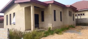 3bdrm House in Oyibi for sale