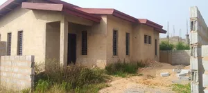 3bdrm House in Oyibi for sale