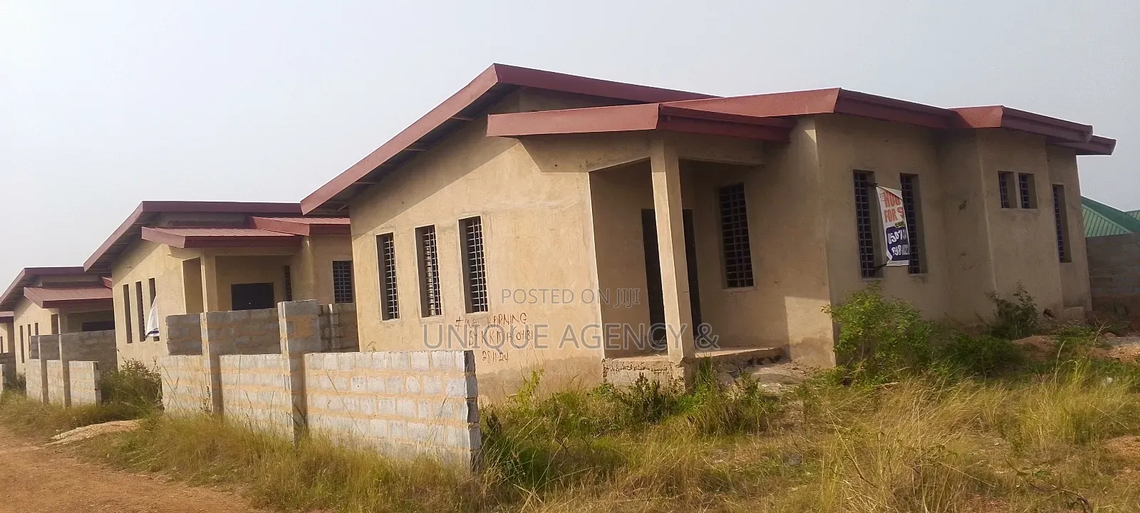 3bdrm House in Oyibi for sale