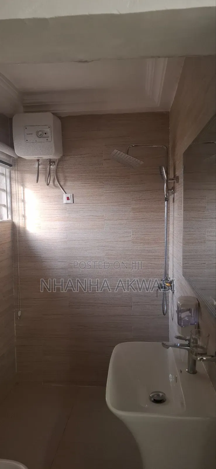 2bdrm Apartment in Lashibi Drc, Tema Metropolitan for rent