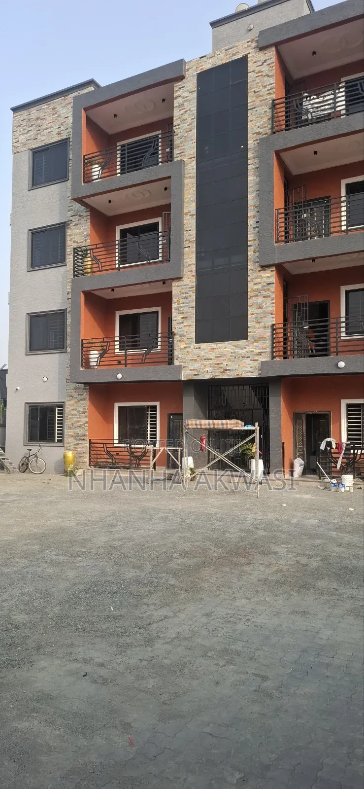 2bdrm Apartment in Lashibi Drc, Tema Metropolitan for rent