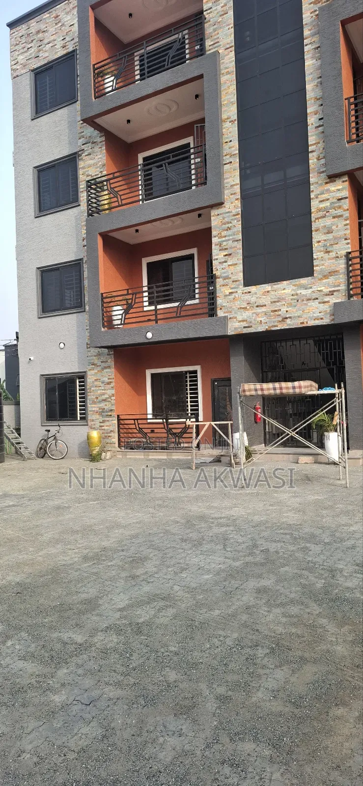 2bdrm Apartment in Lashibi Drc, Tema Metropolitan for rent