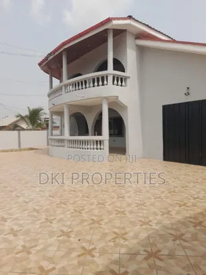 5bdrm House in Dki Properties, Adenta for rent
