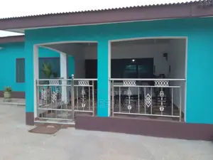 4bdrm House in Taifa-Burkina for sale