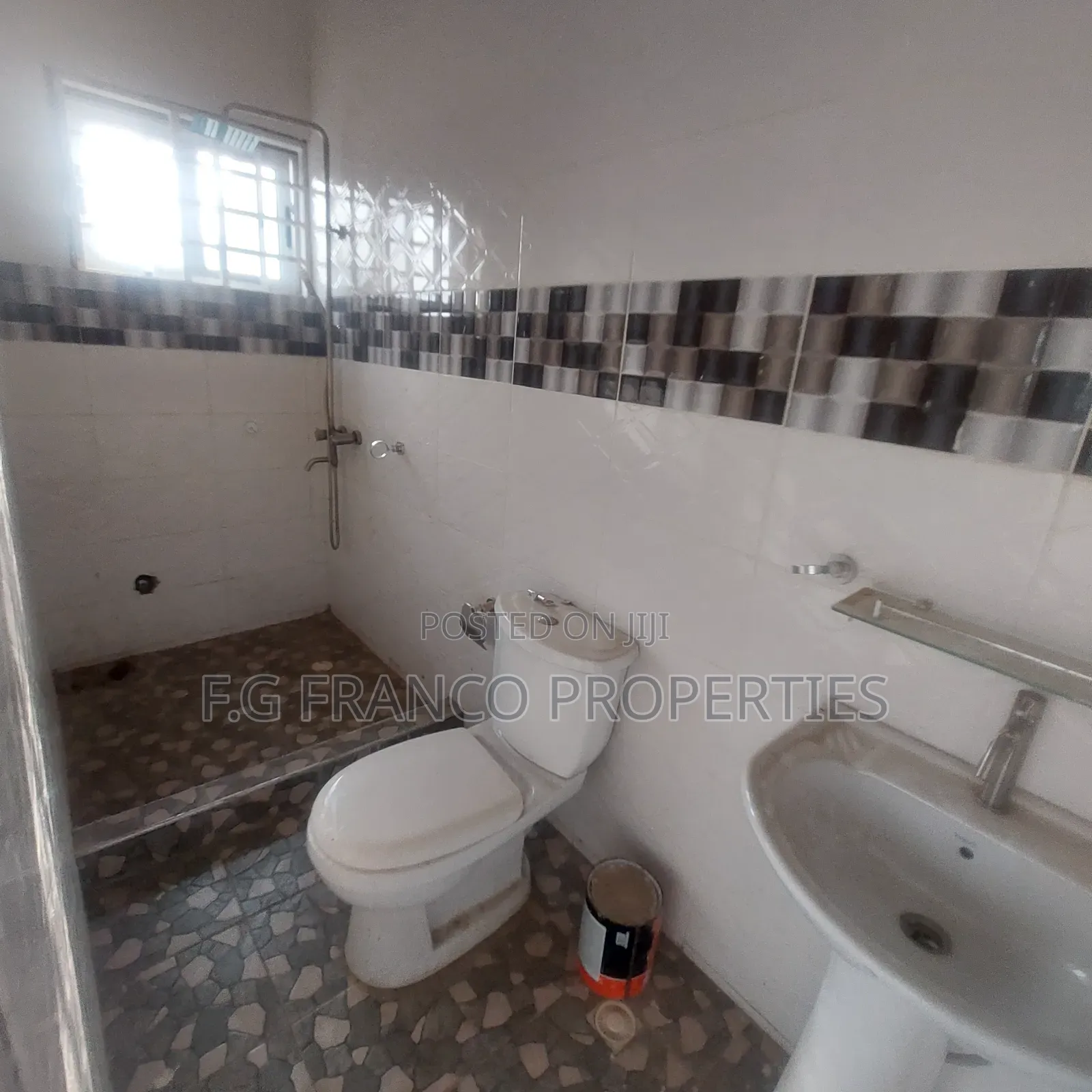 4bdrm House in Kg.Franco Properties, Spintex for sale