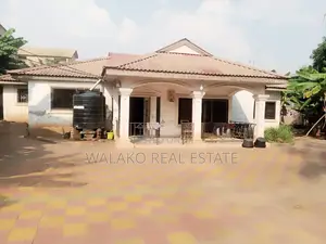 4bdrm House in Kwabenya for sale