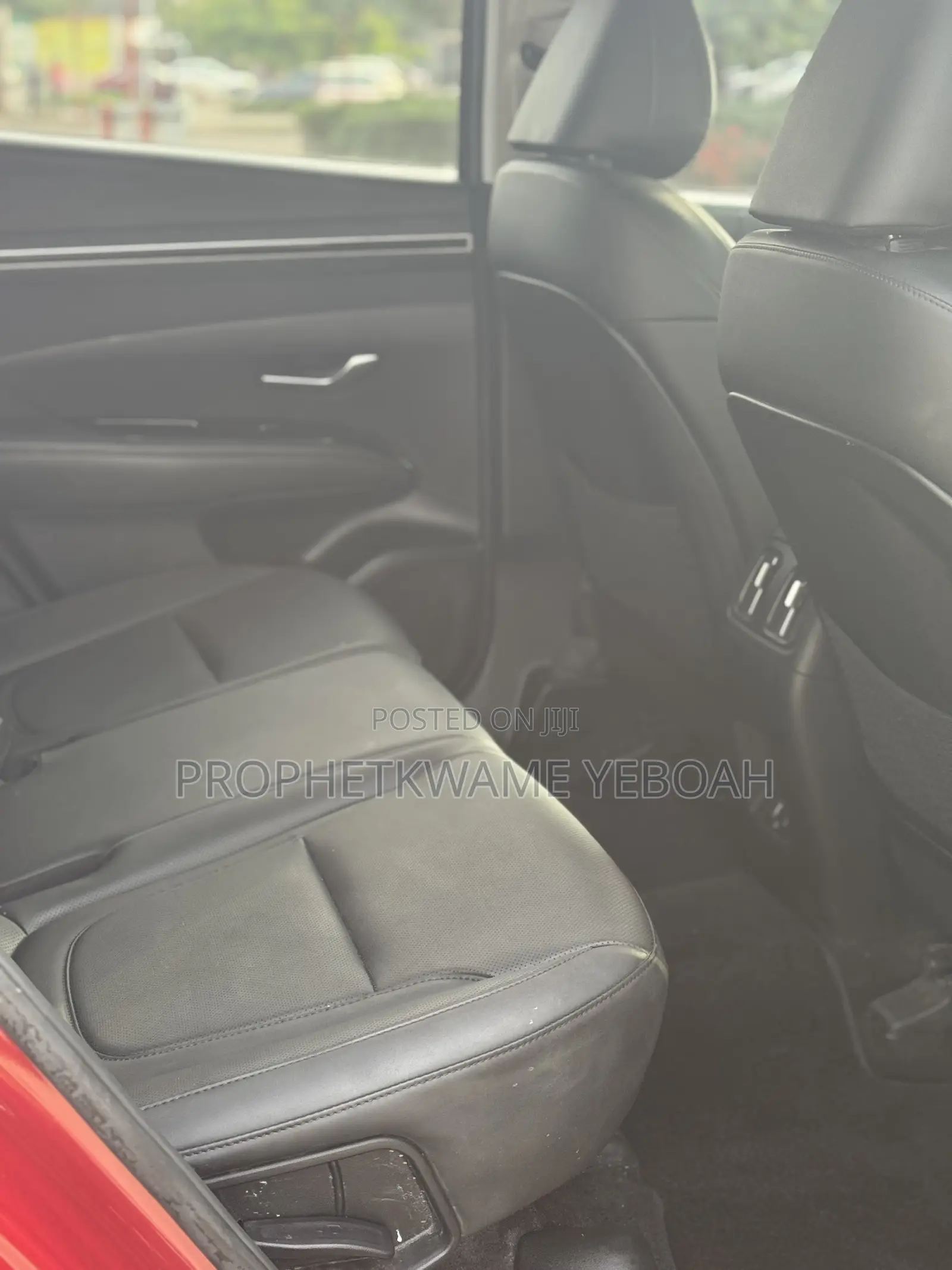 Hyundai Tucson SE 2024 Red