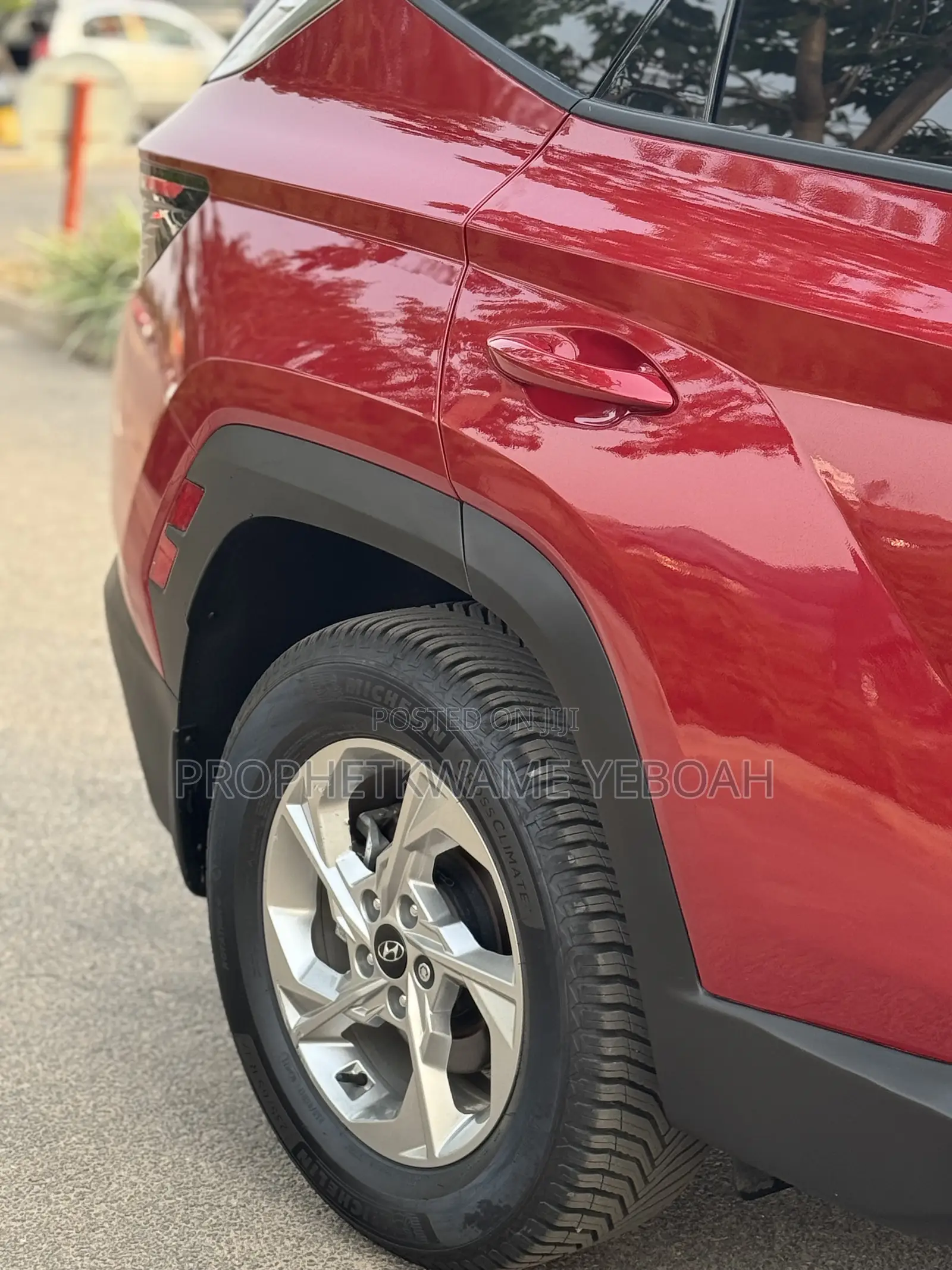 Hyundai Tucson SE 2024 Red