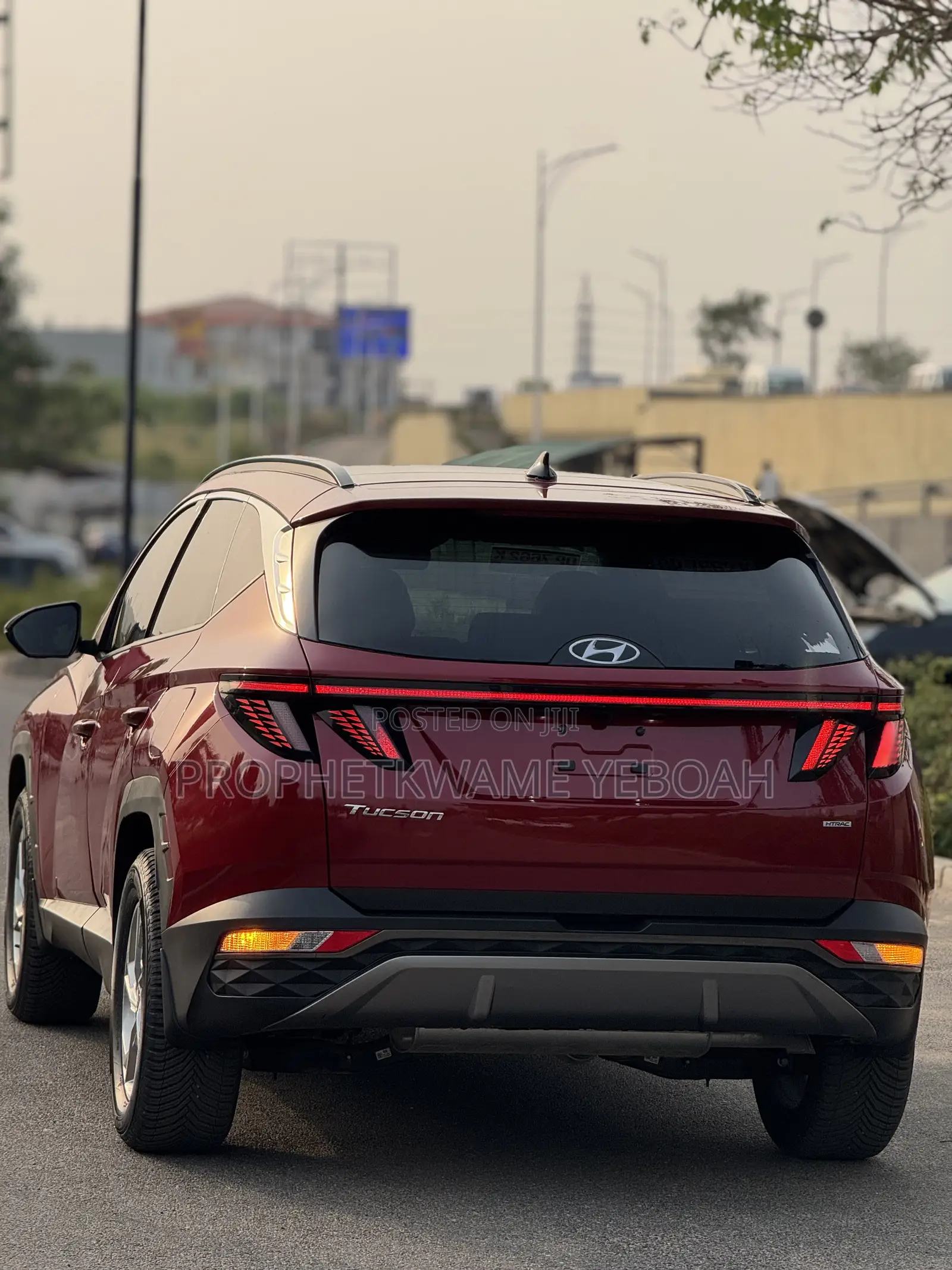 Hyundai Tucson SE 2024 Red